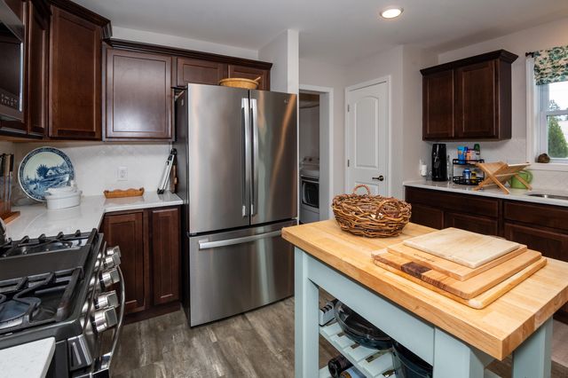 50306 Pleasant Street, Silver Creek Twp, MI 49047