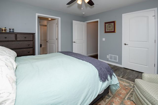 50306 Pleasant Street, Silver Creek Twp, MI 49047