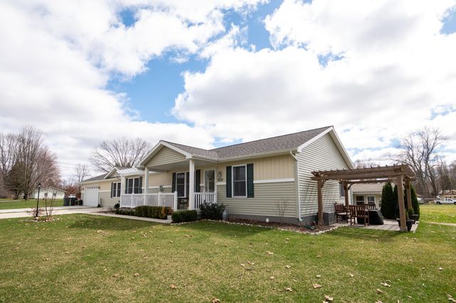 50306 Pleasant Street, Silver Creek Twp, MI 49047