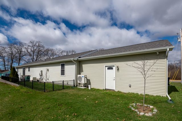 50306 Pleasant Street, Silver Creek Twp, MI 49047