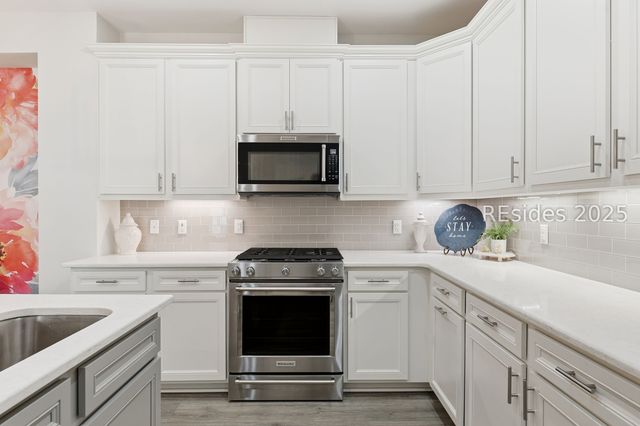 77 Landshark Blvd, Hardeeville, SC 29927