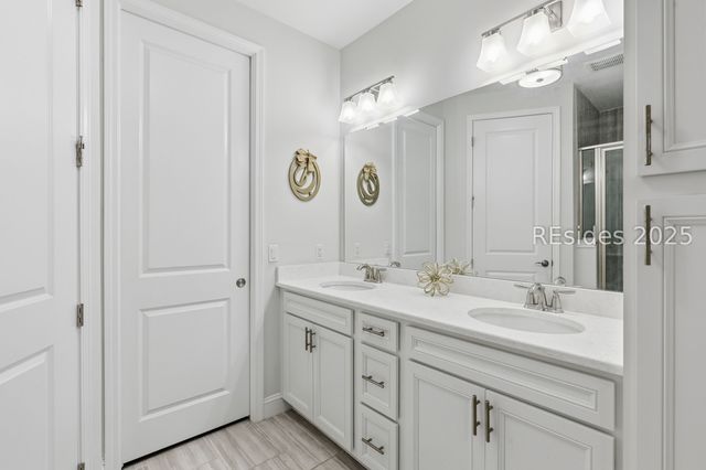 77 Landshark Blvd, Hardeeville, SC 29927