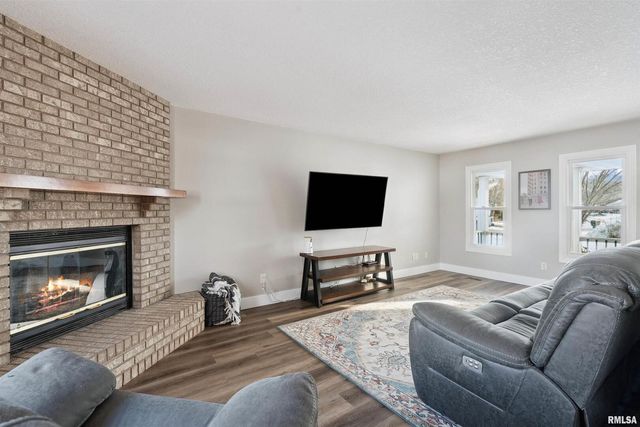 53 W ROSE Court, Geneseo, IL 61254