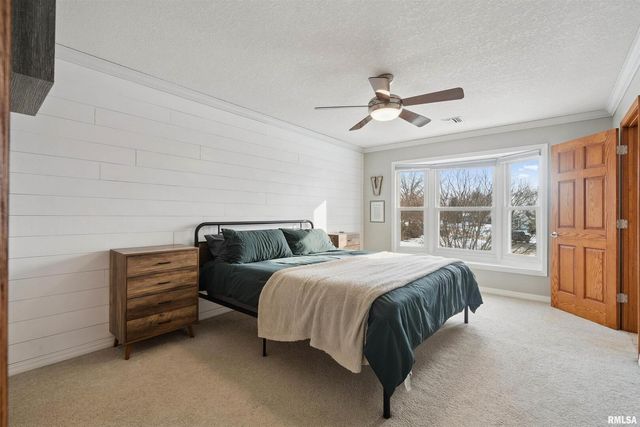 53 W ROSE Court, Geneseo, IL 61254