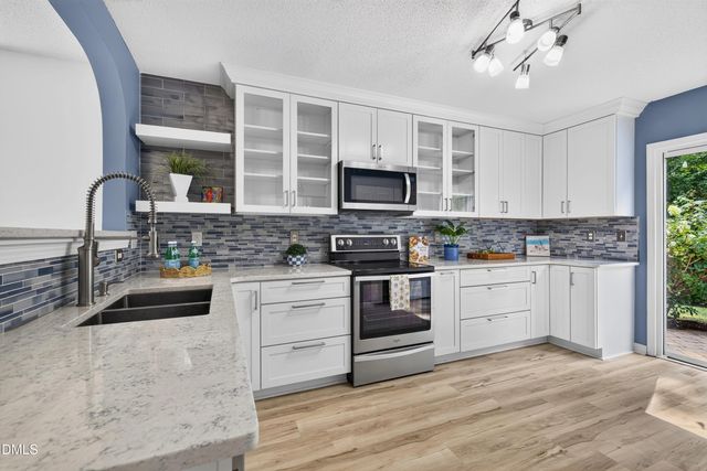 2811 Skybrook Lane, Durham, NC 27703