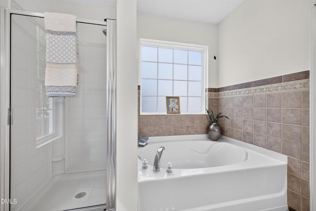 2811 Skybrook Lane, Durham, NC 27703