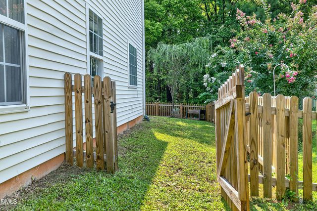 2811 Skybrook Lane, Durham, NC 27703