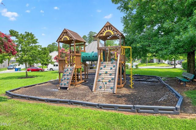 2811 Skybrook Lane, Durham, NC 27703