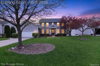 712 Layman Creek Circle, Grand Blanc, MI 48439