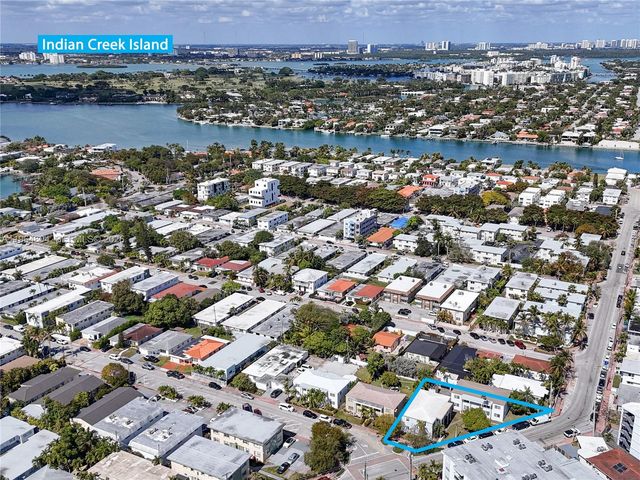 8110 Crespi Blvd 3, Miami Beach, FL 33141