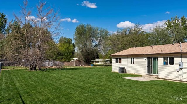 7011 S Southdale Ave, Boise, ID 83709