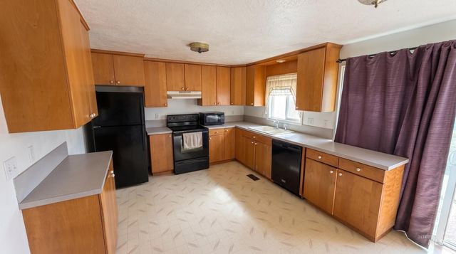 7011 S Southdale Ave, Boise, ID 83709
