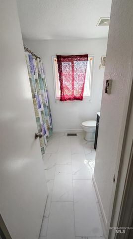7011 S Southdale Ave, Boise, ID 83709