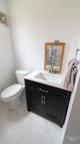 7011 S Southdale Ave, Boise, ID 83709