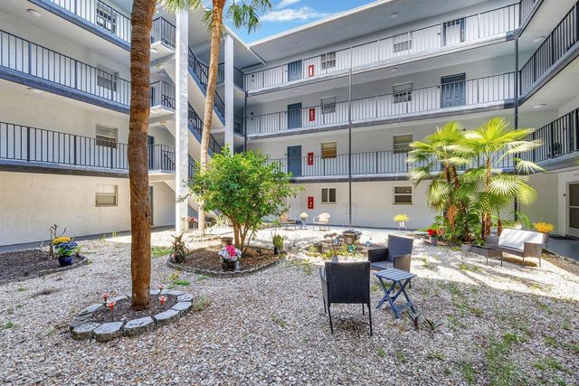 2800 Somerset Drive 218j, Lauderdale Lakes, FL 33311