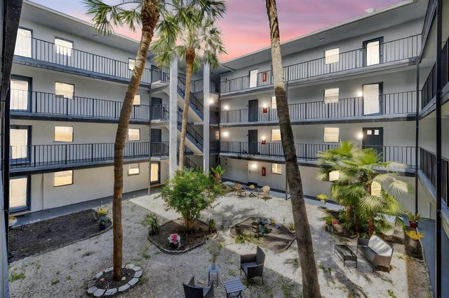 2800 Somerset Drive 218j, Lauderdale Lakes, FL 33311