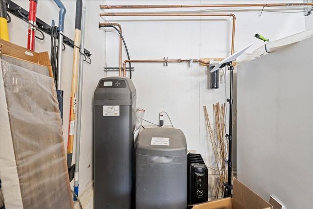 1234 CANDLE LITE LOOP, North Pole, AK 99705