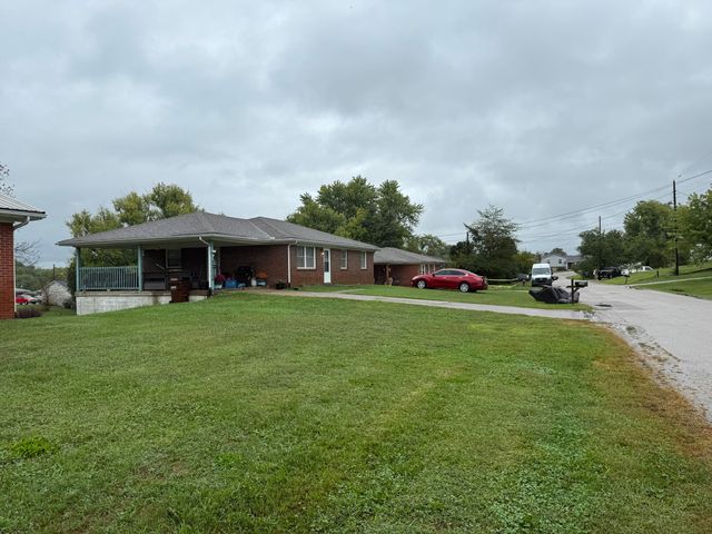 202 Blue Grass Drive, Richmond, KY 40475