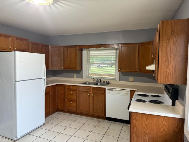 202 Blue Grass Drive, Richmond, KY 40475
