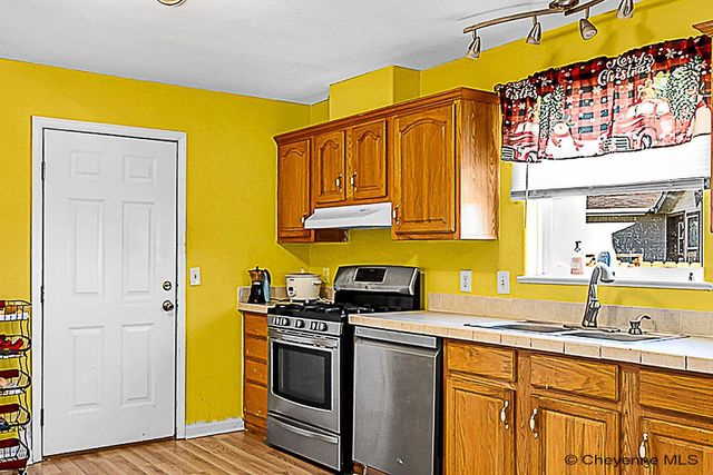 903 BALLAD LN, Cheyenne, WY 82007