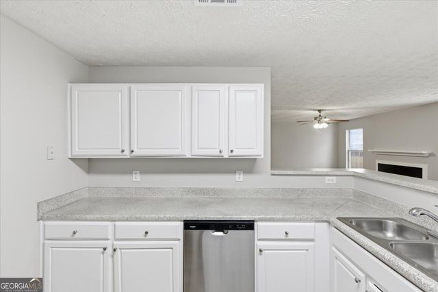 111 Crestbend Lane, Powder Springs, GA 30127