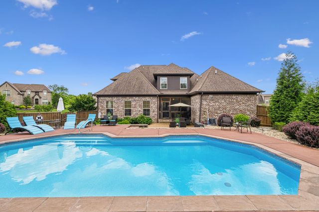 915 Harrisburg Ln, Mount Juliet, TN 37122