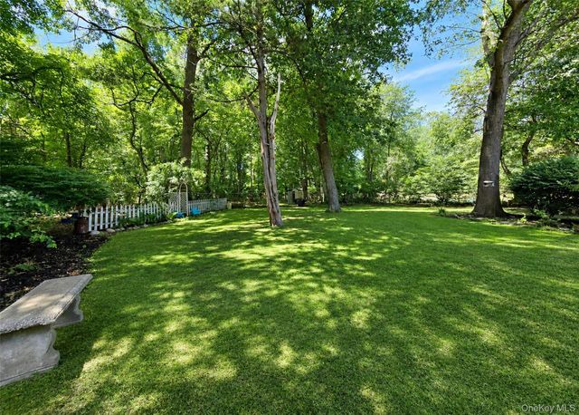 88 Westfield Road, Coram, NY 11727