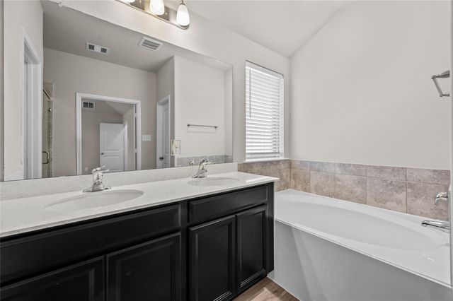 2114 Boreas, Baytown, TX 77523