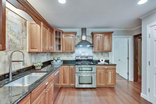 3684 Hunting Ridge Drive SW, Lilburn, GA 30047