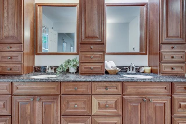 3684 Hunting Ridge Drive SW, Lilburn, GA 30047