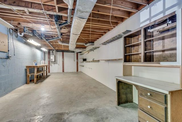 3684 Hunting Ridge Drive SW, Lilburn, GA 30047