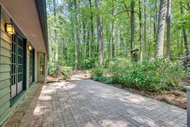 3684 Hunting Ridge Drive SW, Lilburn, GA 30047
