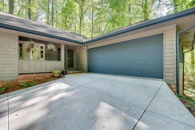 3684 Hunting Ridge Drive SW, Lilburn, GA 30047