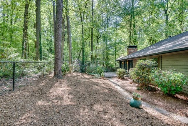 3684 Hunting Ridge Drive SW, Lilburn, GA 30047