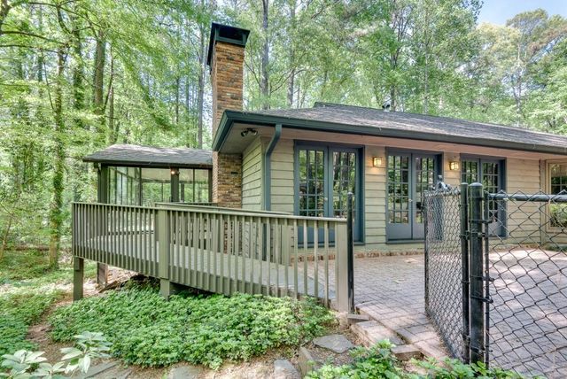 3684 Hunting Ridge Drive SW, Lilburn, GA 30047