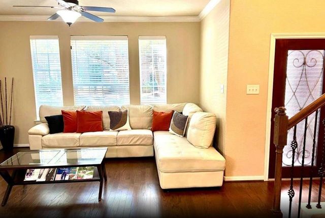 22 Bettina Lane, The Woodlands, TX 77382