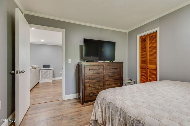 930 Tip Top Avenue, Kingsport, TN 37665