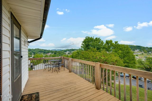 930 Tip Top Avenue, Kingsport, TN 37665
