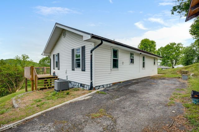 930 Tip Top Avenue, Kingsport, TN 37665