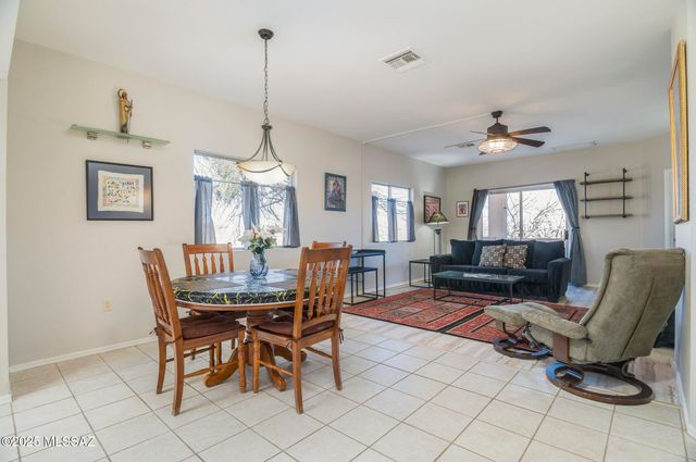 1746 W Camino Estelar, Green Valley, AZ 85622