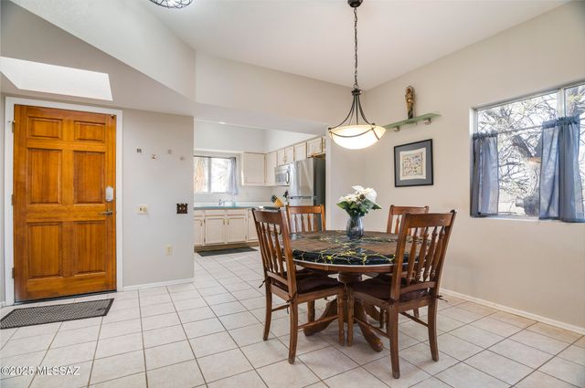1746 W Camino Estelar, Green Valley, AZ 85622