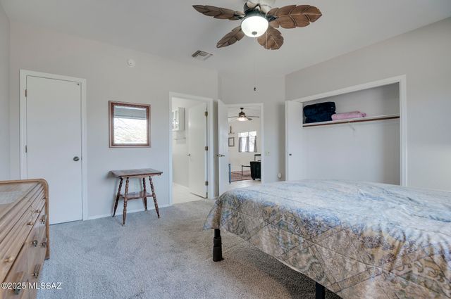 1746 W Camino Estelar, Green Valley, AZ 85622