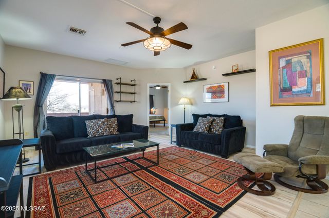 1746 W Camino Estelar, Green Valley, AZ 85622