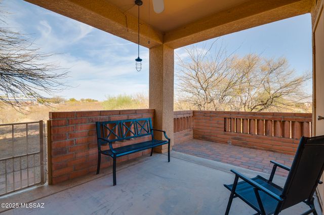 1746 W Camino Estelar, Green Valley, AZ 85622