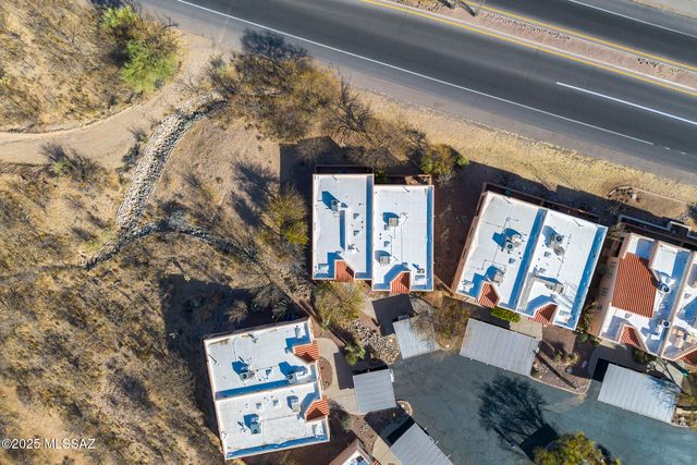 1746 W Camino Estelar, Green Valley, AZ 85622