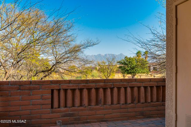 1746 W Camino Estelar, Green Valley, AZ 85622