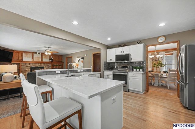 16252 Monroe Street, Omaha, NE 68135