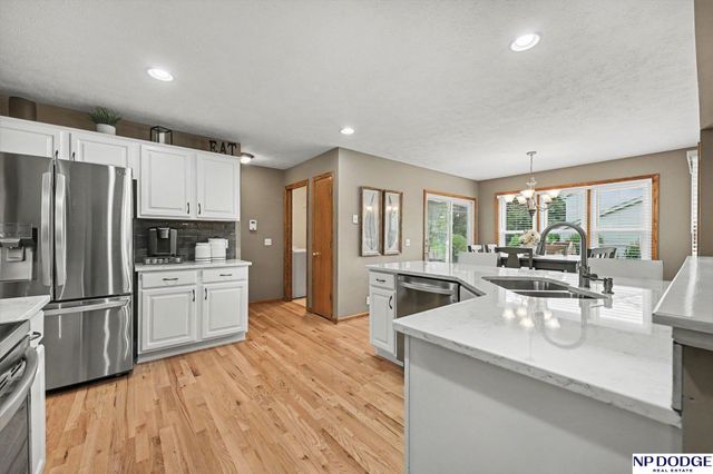 16252 Monroe Street, Omaha, NE 68135
