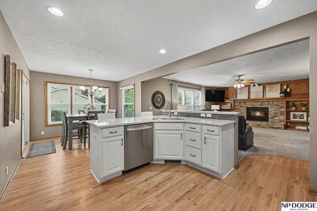 16252 Monroe Street, Omaha, NE 68135