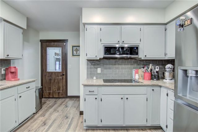 2532 Frostwoods Street, Eau Claire, WI 54703